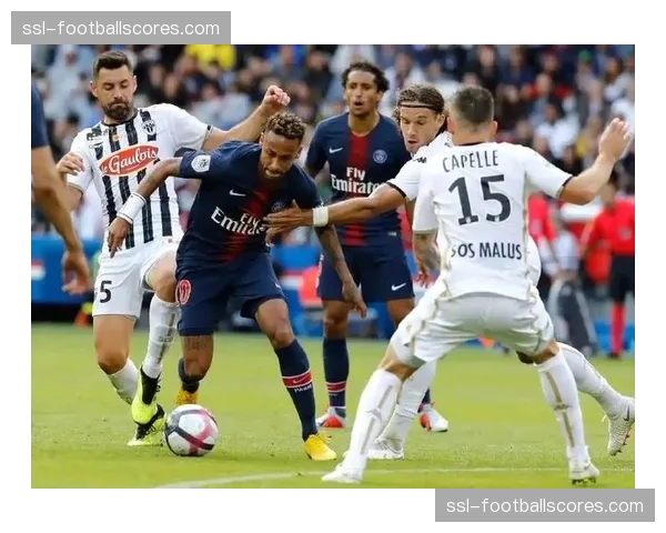 巴黎圣日耳曼4-1大胜洛里昂，提前八轮卫冕法甲冠军