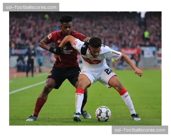 马德里竞技助理教练透露球队低位防守训练中的细节与纪律要求