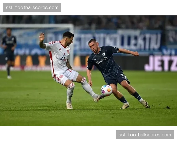 逆境英雄：在父亲去世后戴孝出战并进球的波鸿前锋