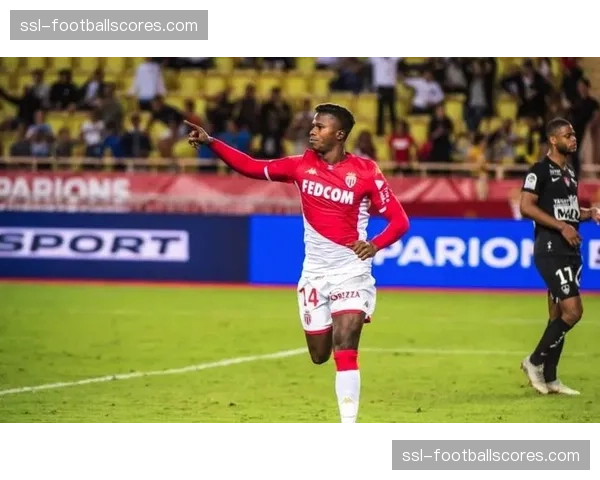 米兰体育协助斯特拉斯堡在球队后勤管理与数据分析方面创新尝试